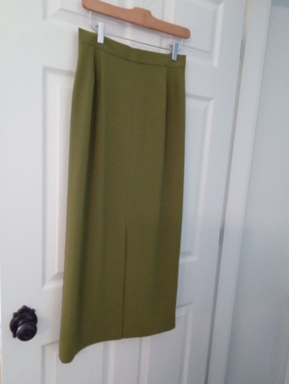 Devonshire Cream Women's Chartreuse Long Pencil Front Slit Skirt Small